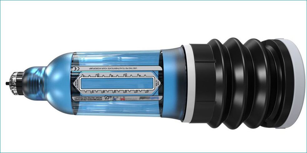 Qora va oq fotosuratlardagi sexy brunettalar